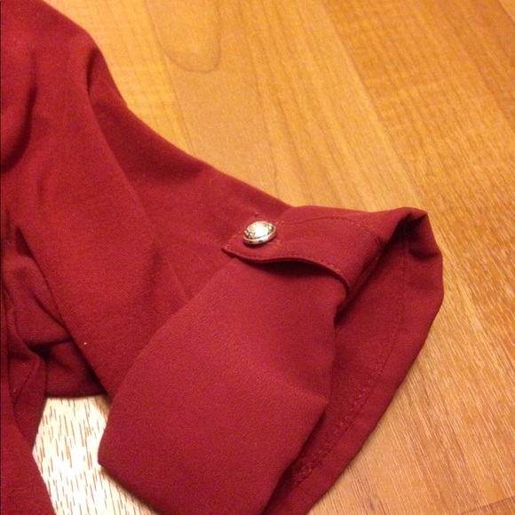 WHBM Maroon button up top - Picture 4 of 6